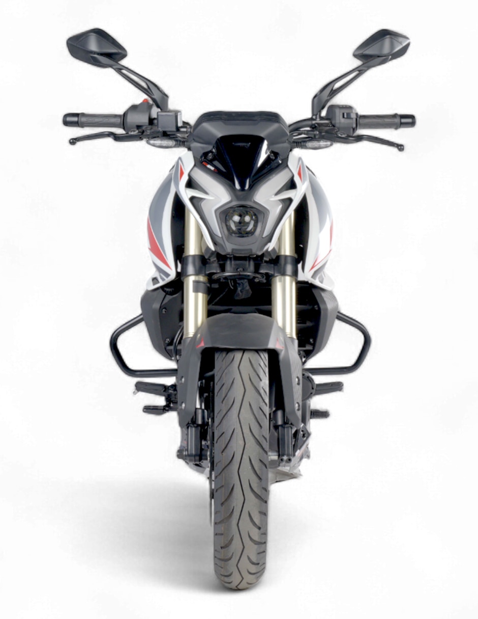 Motocicleta deportiva Pulsar Bajaj NS400z UG Pe 26 2026