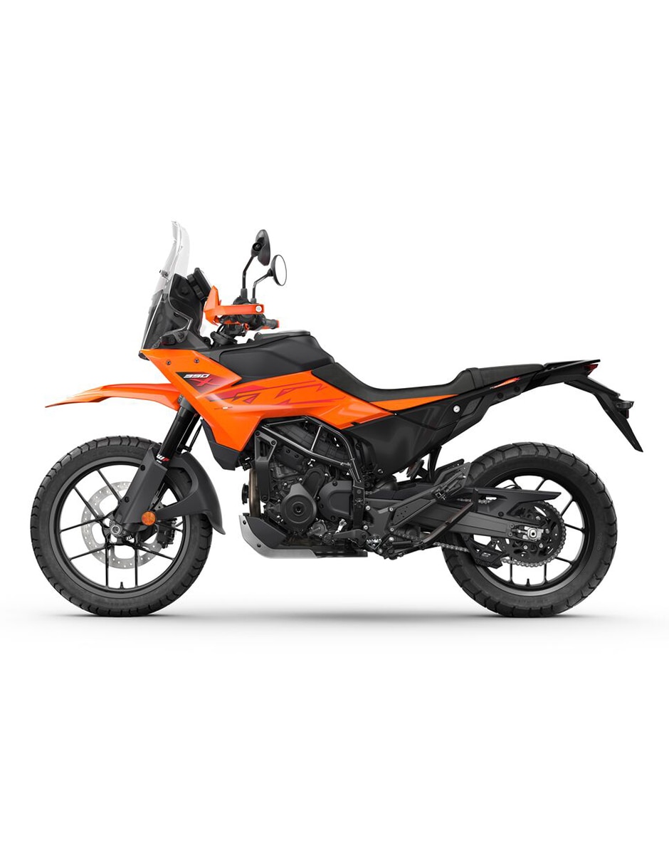 Motocicleta doble propósito adventure x 390 nar 25 2025 2
